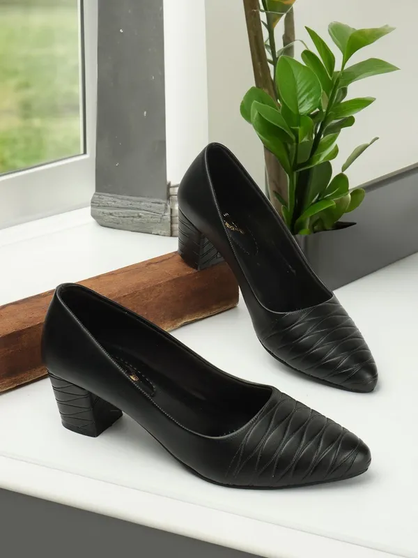Black_Synthetic_Leather_Bellies_For_Women