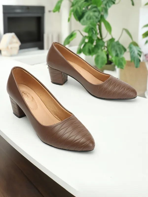 Brown_Synthetic_Leather_Bellies_For_Women