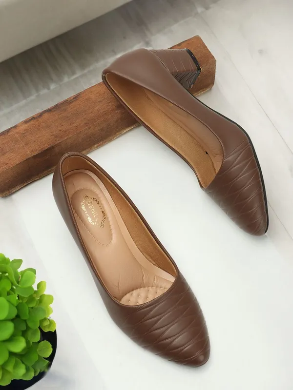 Brown_Synthetic_Leather_Bellies_For_Women