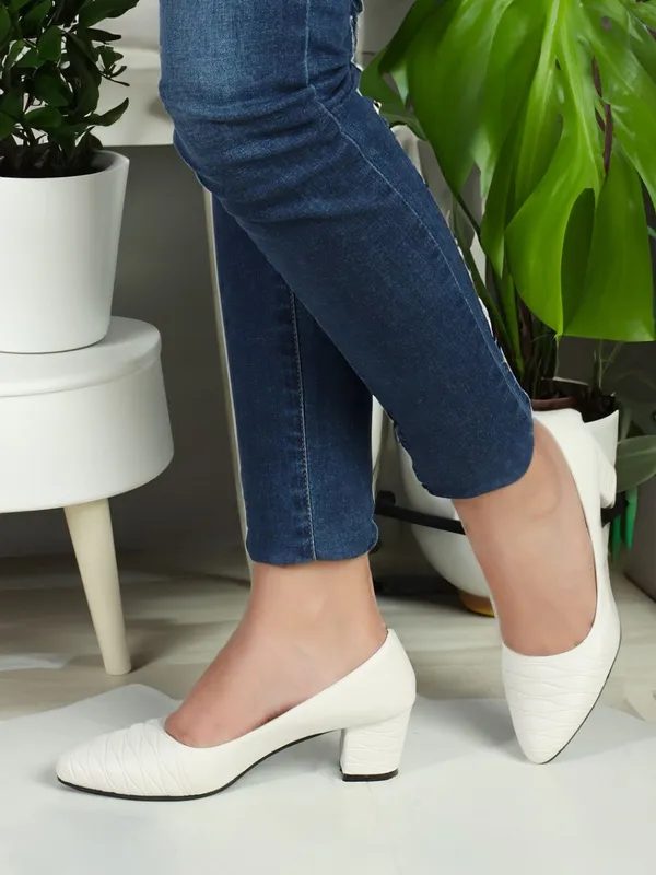White_Synthetic_Leather_Bellies_For_Women