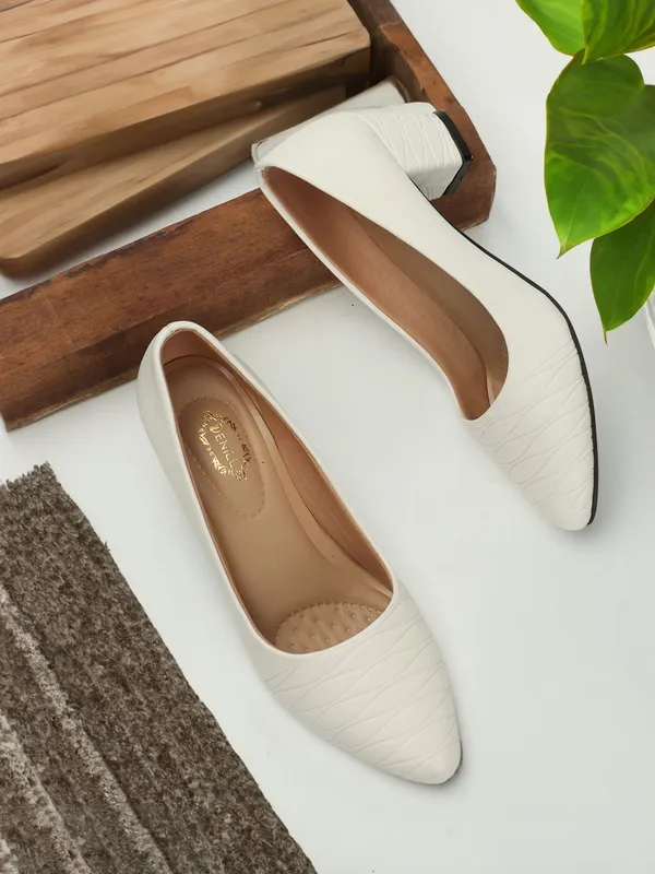 White_Synthetic_Leather_Bellies_For_Women