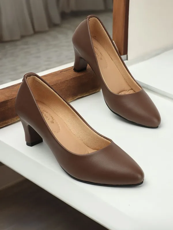 Brown_Synthetic_Leather_Heels_For_Women