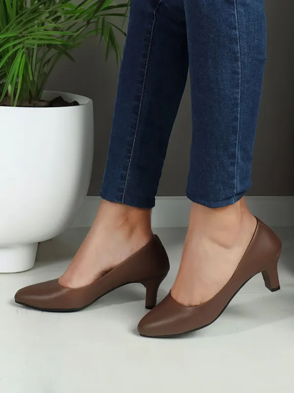 Brown_Synthetic_Leather_Heels_For_Women
