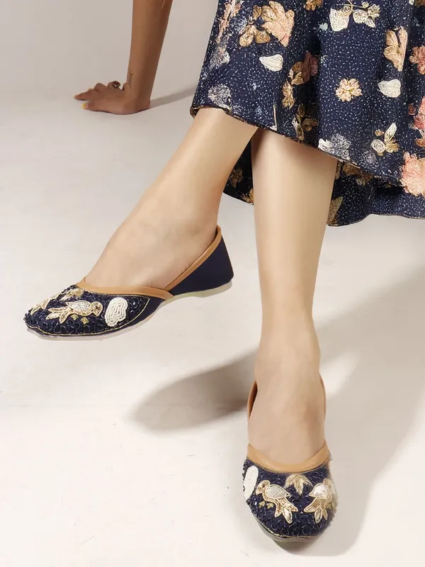 Blue_Synthetic_Leather_Bellies_For_Women
