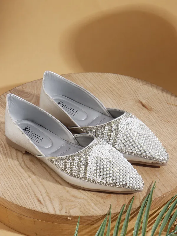 Silver_Synthetic_Leather_Bellies_For_Women