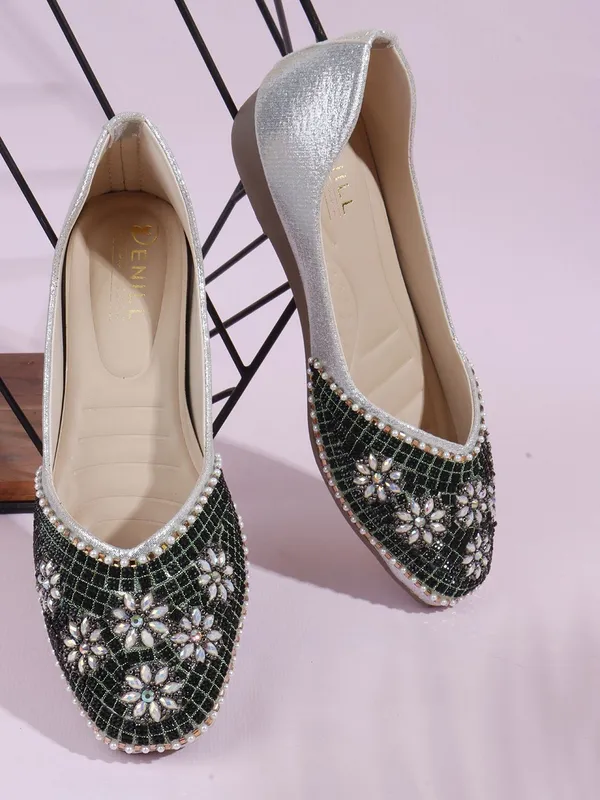 Silver_Synthetic_Leather_Bellies_For_Women