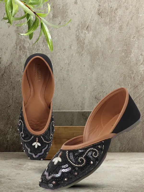 Black_Synthetic_Leather_Party_Slip_On_Bellies_For_Women