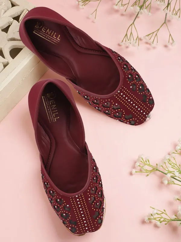 Maroon_Synthetic_Leather_Bellies_For_Women