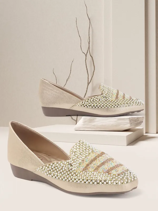 Gold_Synthetic_Leather_Bellies_For_Women