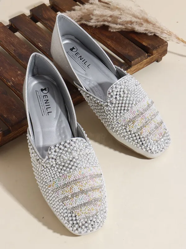 Silver_Synthetic_Leather_Bellies_For_Women