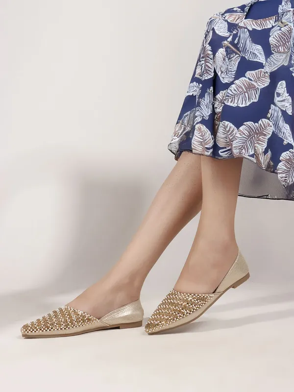 Gold_Synthetic_Leather_Bellies_For_Women