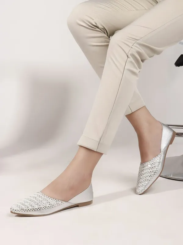 Silver_Synthetic_Leather_Party_Slip_On_Bellies_For_Women