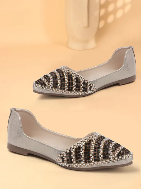 Gold_Synthetic_Leather_Bellies_For_Women