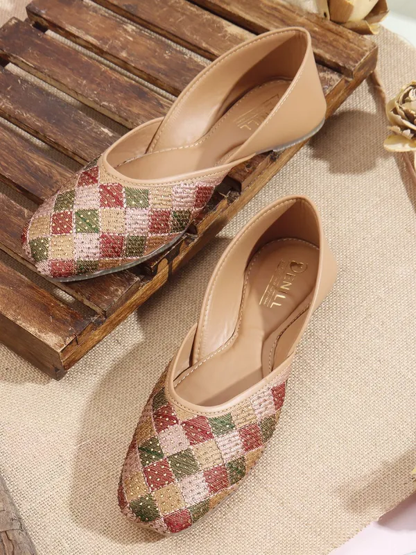 Beige_Synthetic_Leather_Bellies_For_Women