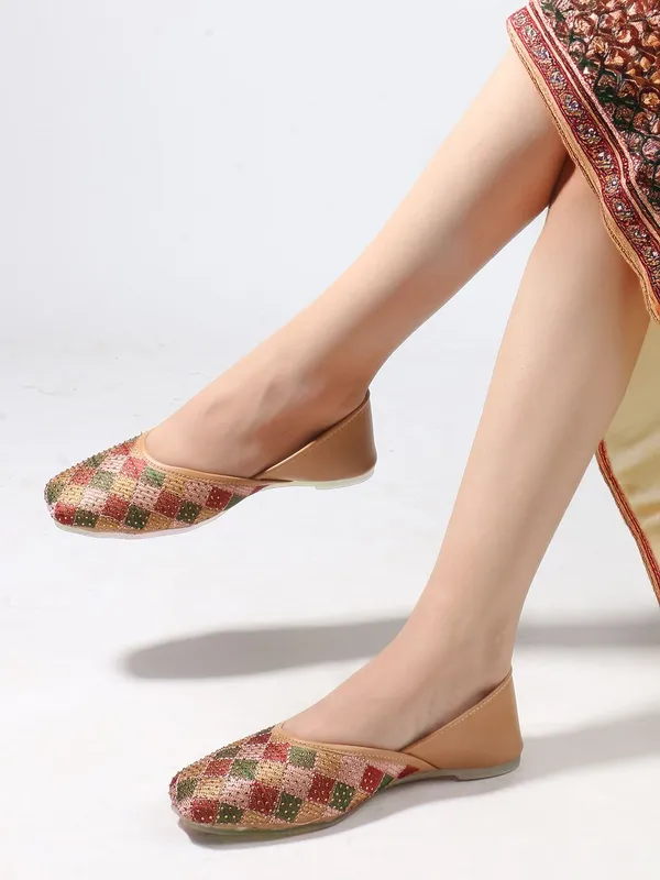 Beige_Synthetic_Leather_Bellies_For_Women