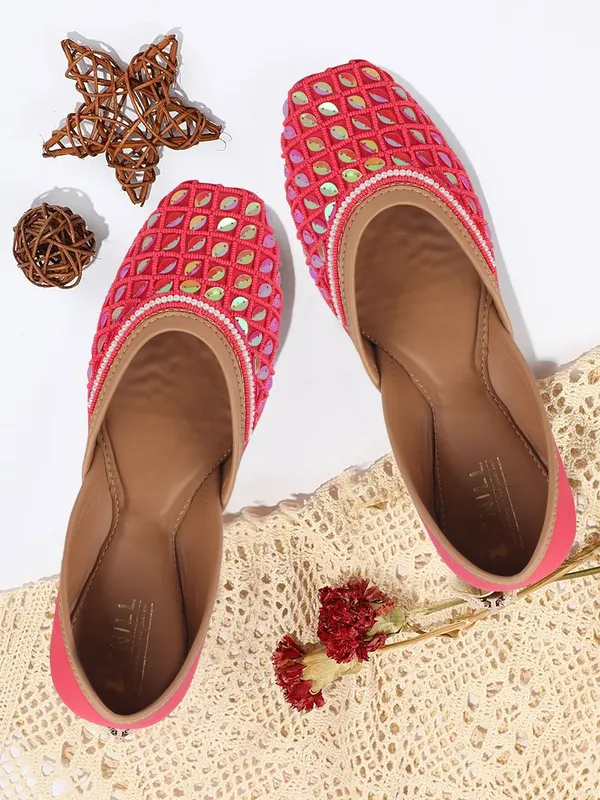 Pink_Synthetic_Leather_Bellies_For_Women