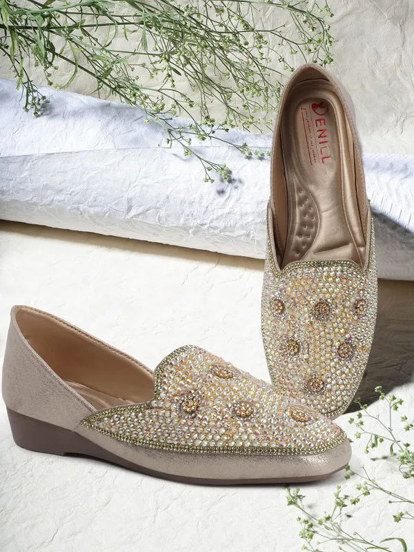 Gold_Synthetic_Leather_Bellies_For_Women