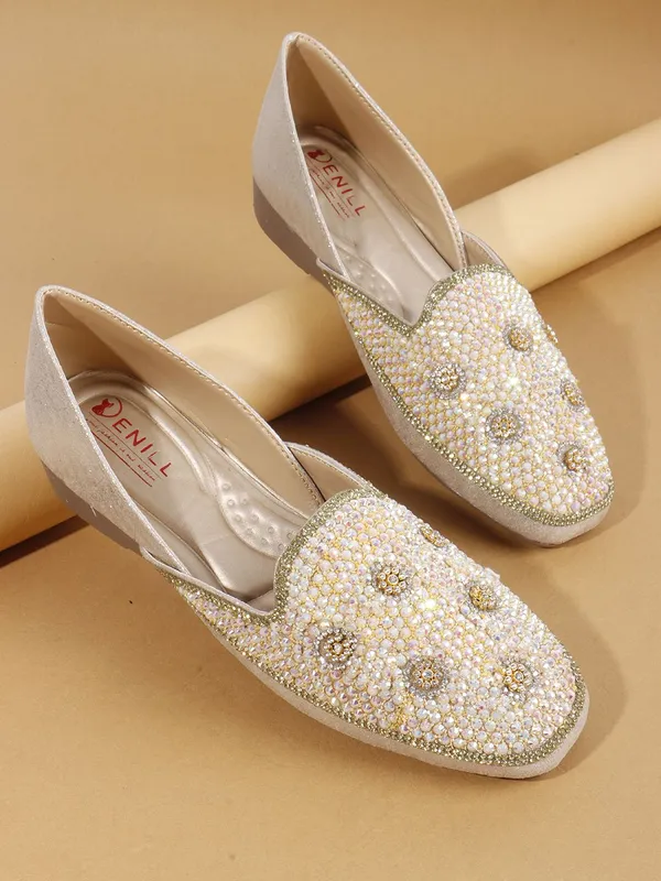 Gold_Synthetic_Leather_Bellies_For_Women