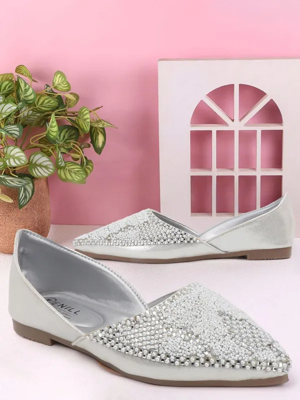 Silver_Synthetic_Leather_Wedding_Slip_On_Bellies_For_Women
