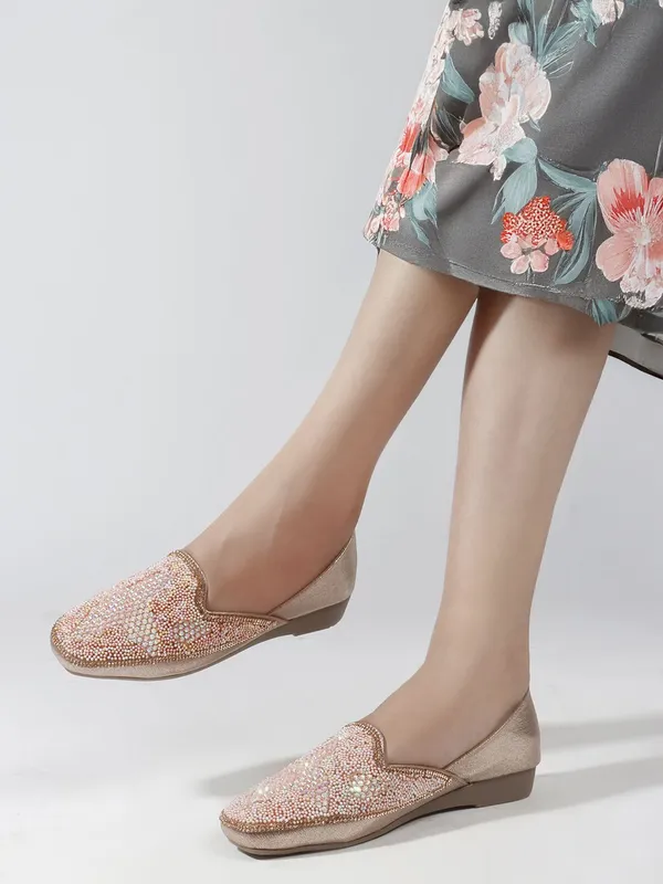 Pink_Synthetic_Leather_Bellies_For_Women