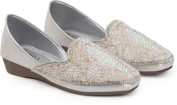 Silver_Synthetic_Leather_Bellies_For_Women