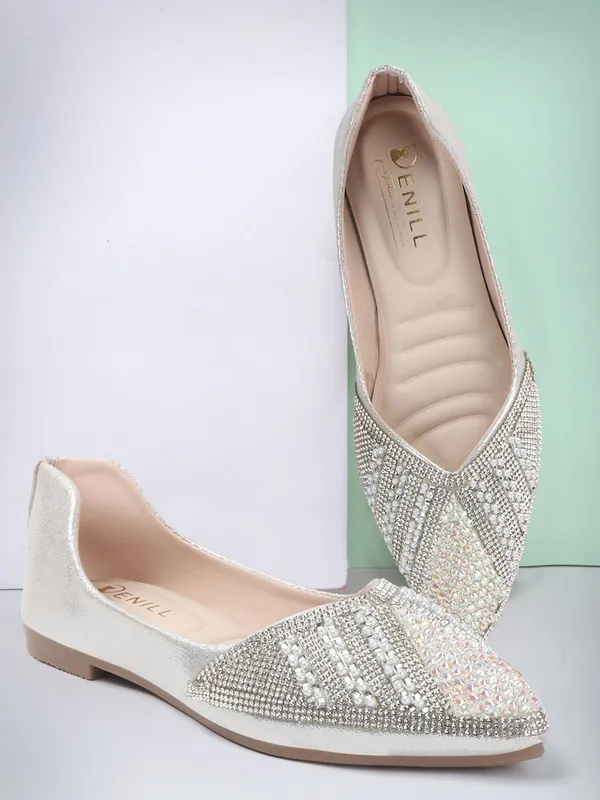 Silver_Synthetic_Leather_Party_Slip_On_Bellies_For_Women