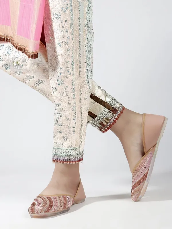 Pink_Synthetic_Leather_Wedding_Slip_On_Bellies_For_Women