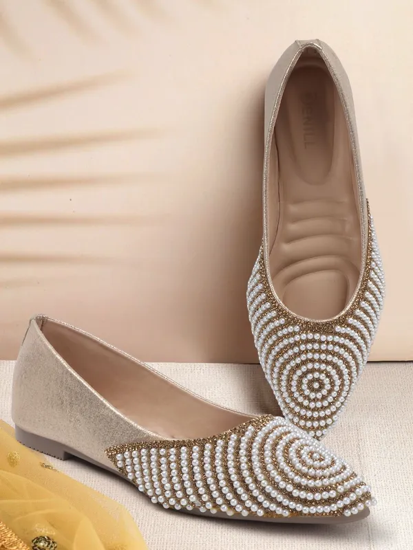Gold_Synthetic_Leather_Party_Slip_On_Bellies_For_Women