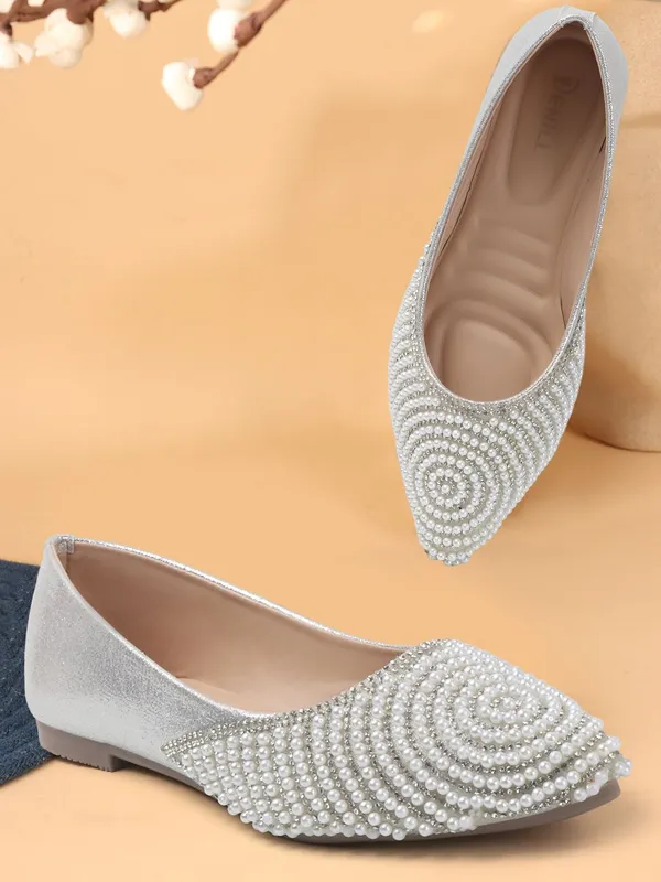 Silver_Synthetic_Leather_Bellies_For_Women