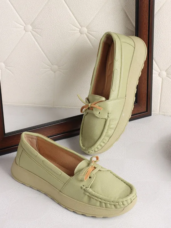 Green_Synthetic_Leather_Loafers_For_Women