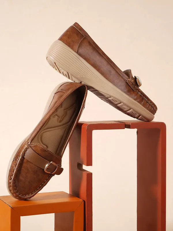 Brown_Synthetic_Leather_Casual_Slip_On_Loafers_For_Women