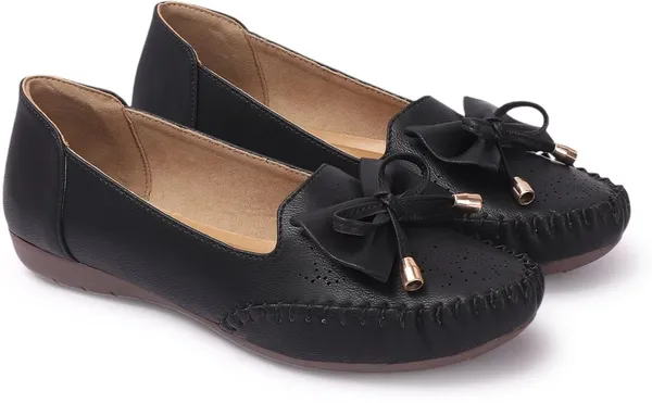Black_Synthetic_Leather_Flats_For_Women