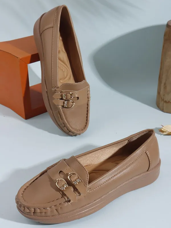 Beige_Synthetic_Leather_Bellies_For_Women