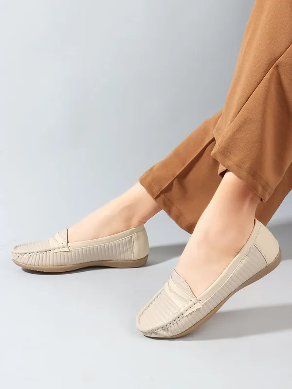 Cream_Synthetic_Leather_Casual_Slip_On_Loafers_For_Women