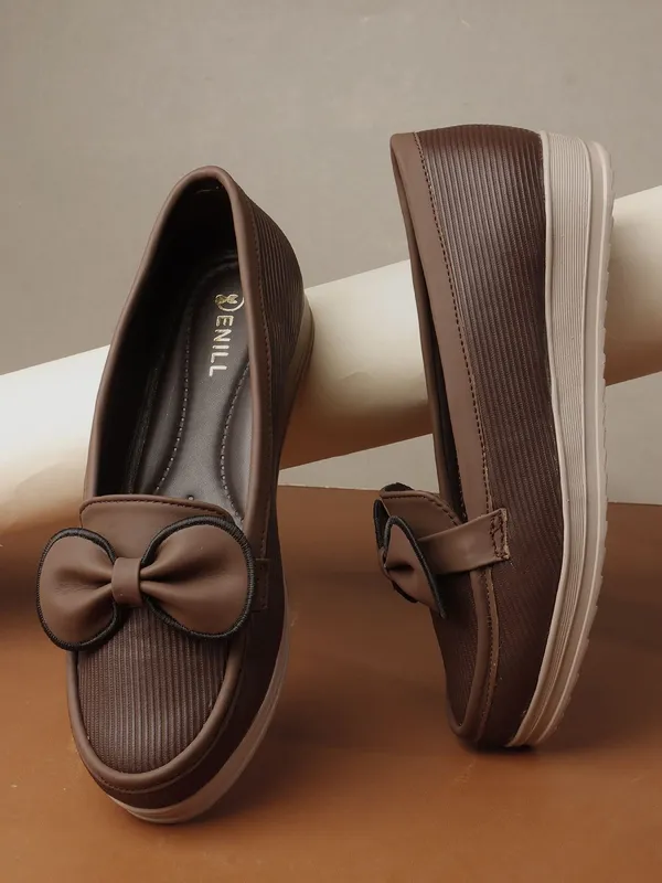 Brown_Synthetic_Leather_Flats_For_Women
