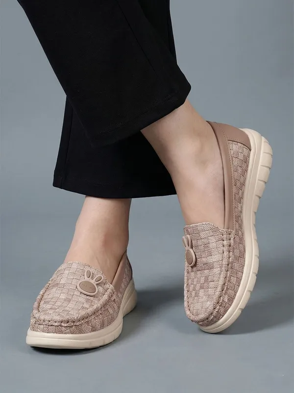 Beige_Synthetic_Leather_Casual_For_Women