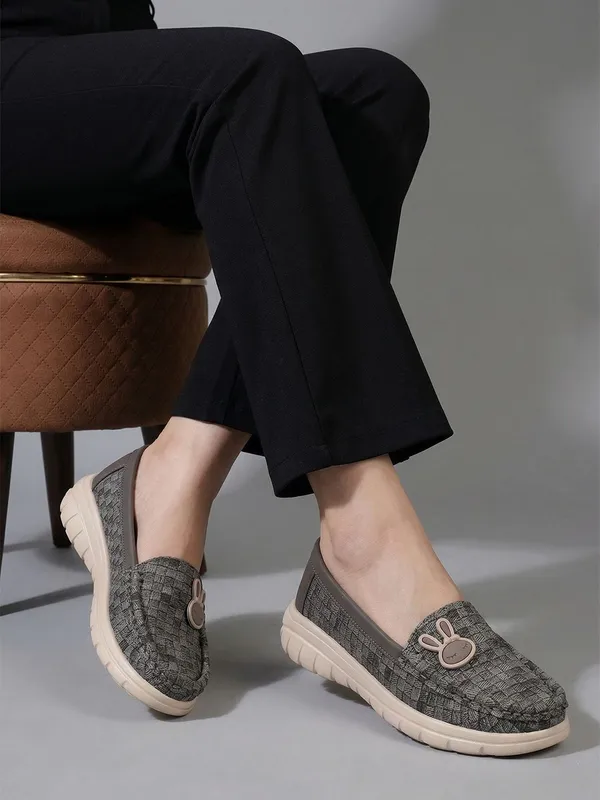 Grey_Synthetic_Leather_Casual_For_Women