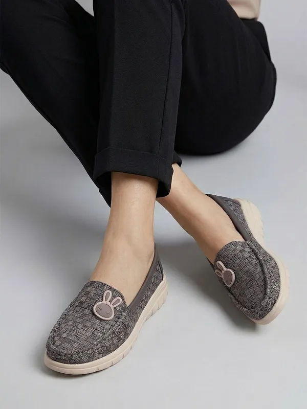 Grey_Synthetic_Leather_Casual_For_Women