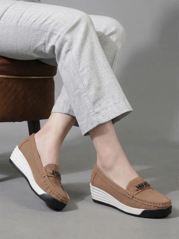 Beige_Synthetic_Leather_Casual_For_Women