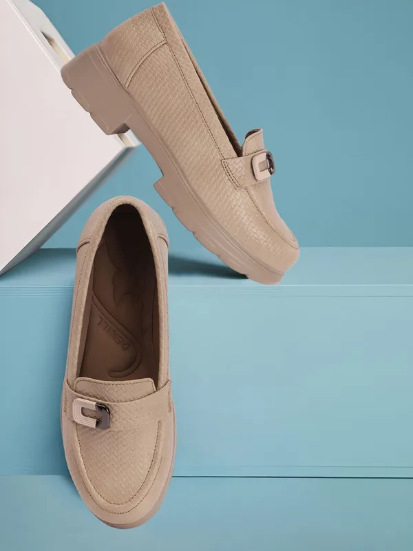 Beige_Synthetic_Leather_Bellies_For_Women