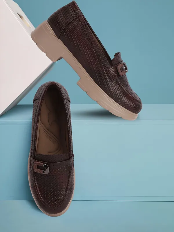 Brown_Synthetic_Leather_Bellies_For_Women