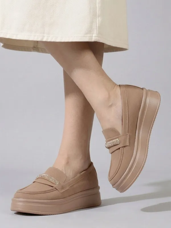 Beige_Synthetic_Leather_Bellies_For_Women