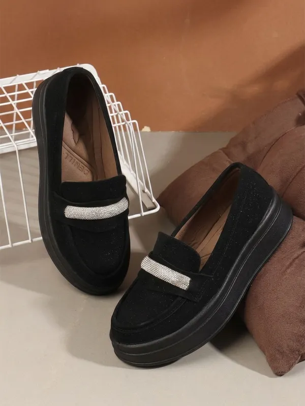 Black_Synthetic_Leather_Bellies_For_Women