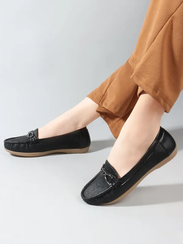 Black_Synthetic_Leather_Casual_Slip_On_Loafers_For_Women