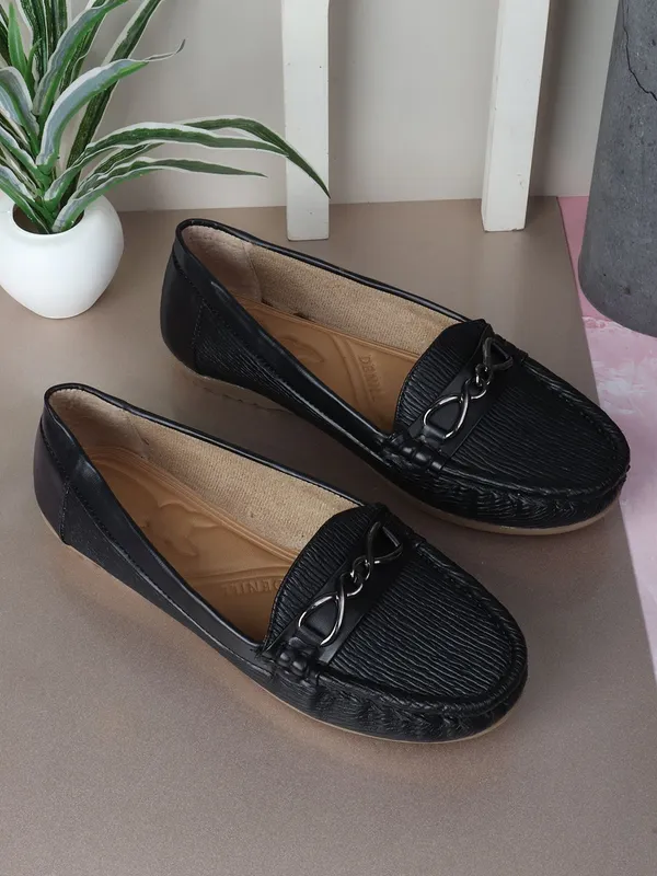 Black_Synthetic_Leather_Casual_Slip_On_Loafers_For_Women