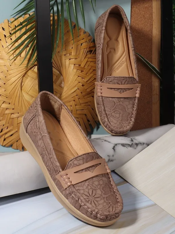 Brown_Synthetic_Leather_Sandal_For_Women