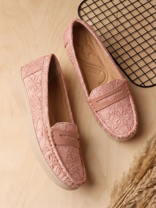 Pink_Synthetic_Leather_Flats_For_Women