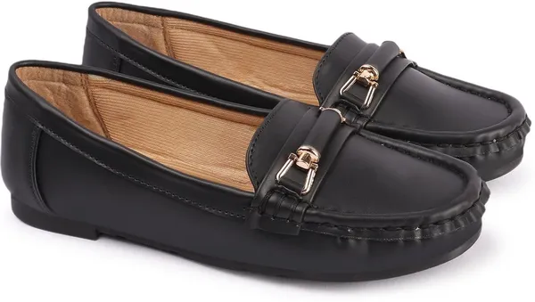 Black_Synthetic_Leather_Flats_For_Women
