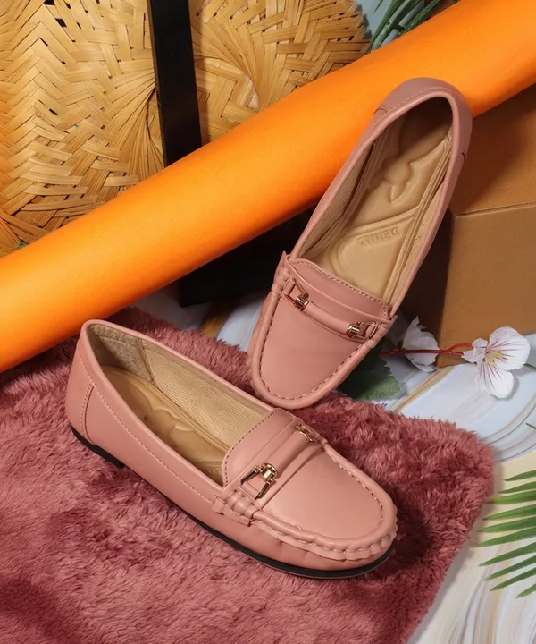 Pink_Synthetic_Leather_Flats_For_Women