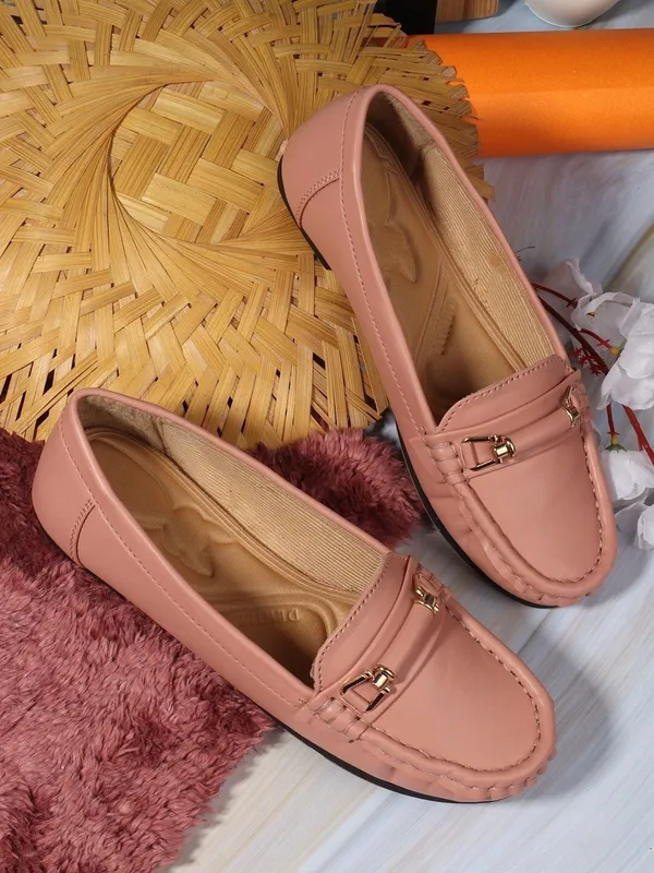 Pink_Synthetic_Leather_Flats_For_Women